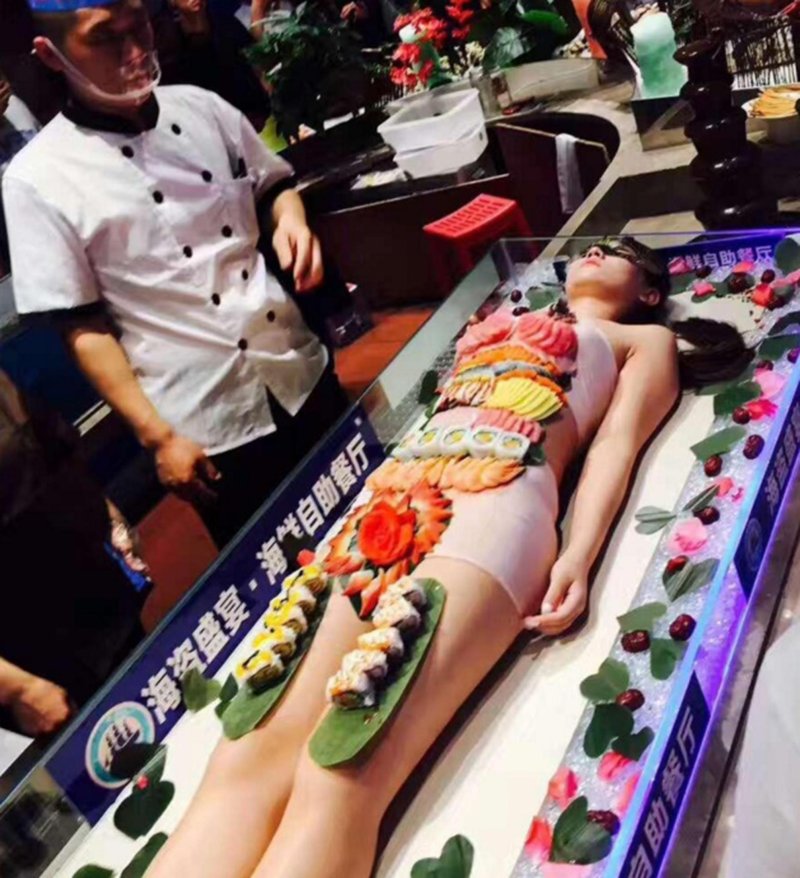 Фото: Ресторан nyotaimori япония