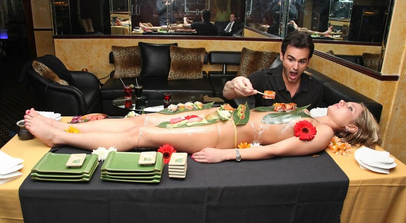 Фото: Ресторан nyotaimori япония