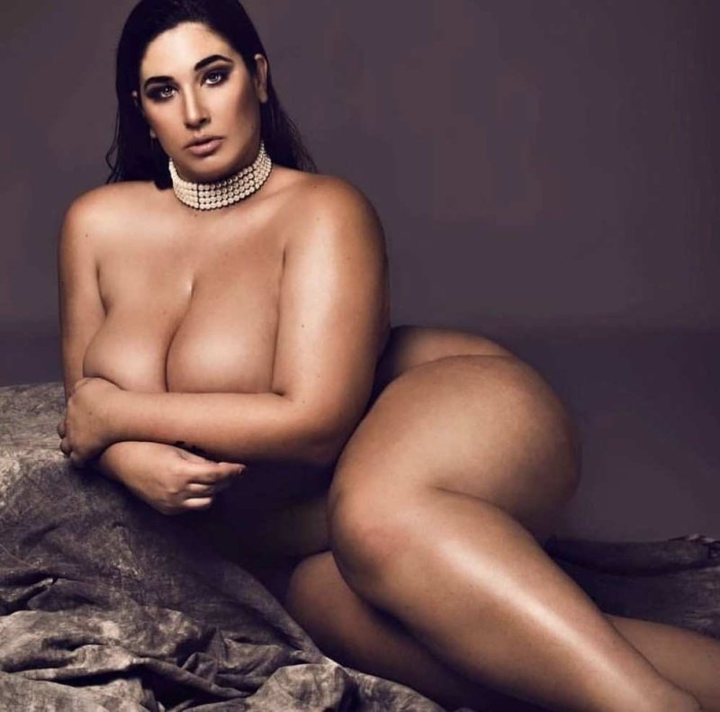 Фото: Наталия лозано модель plus size