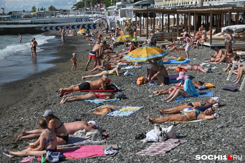 На пляже в сочи