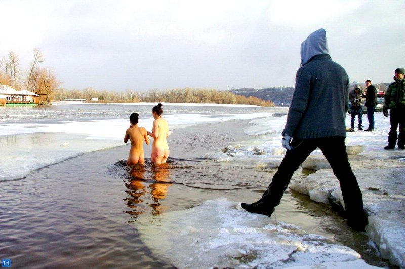Купание зимой