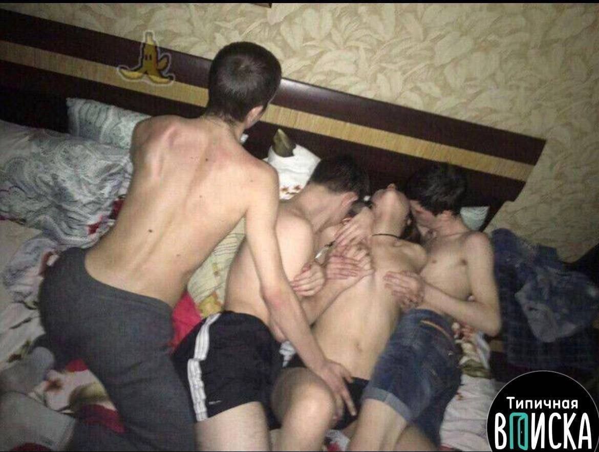 Секс на вписке Русскую бабу в одиночку ебут на вписке четверо парней, пуская по кругу -  смотреть и скачать порно бесплатно