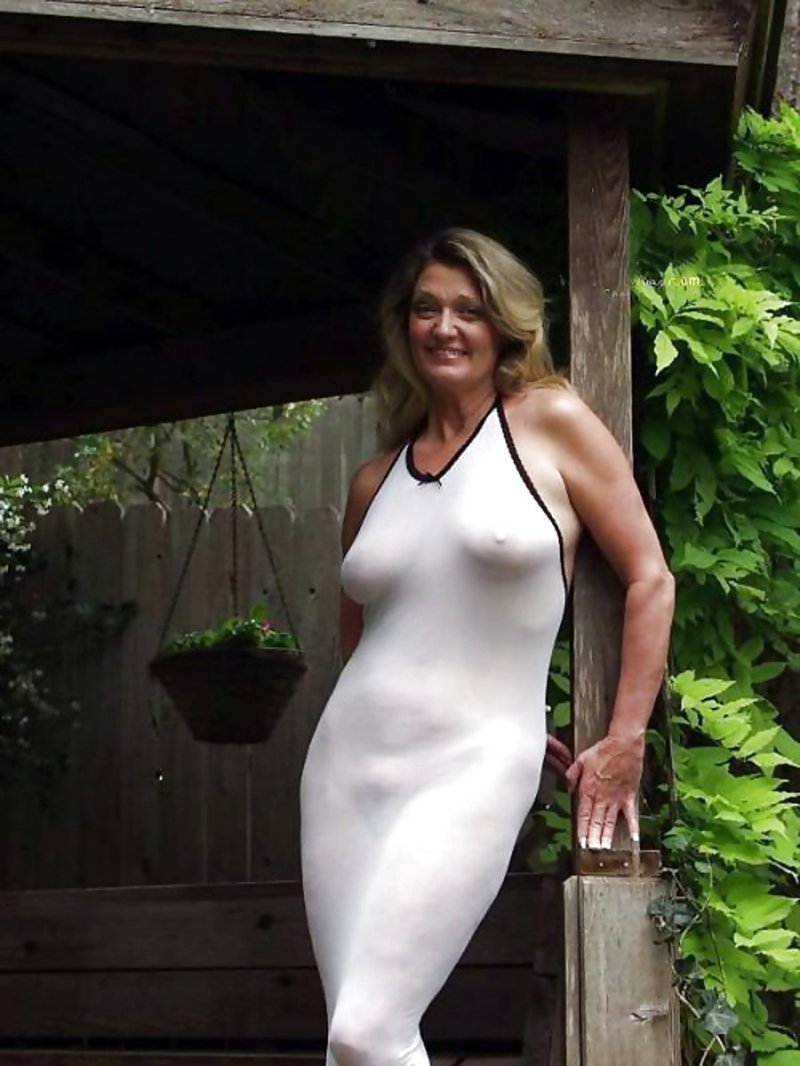 Зрелая женщина