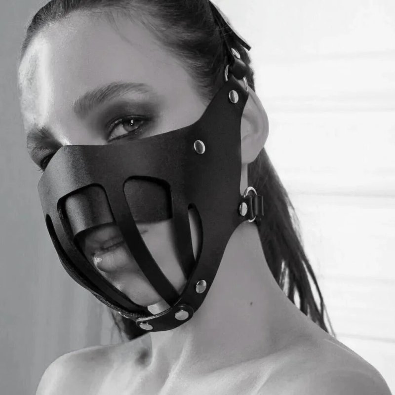 Маска бдсм