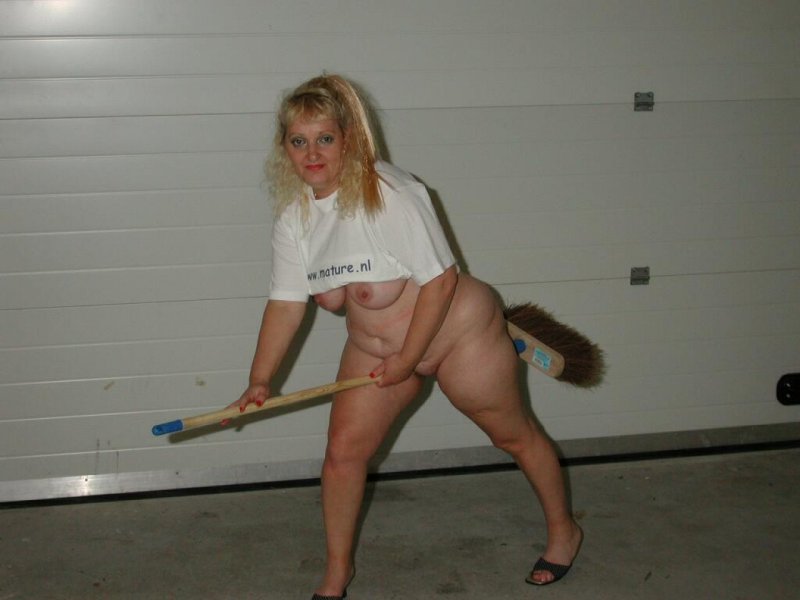 Сумасшедшие голые жены