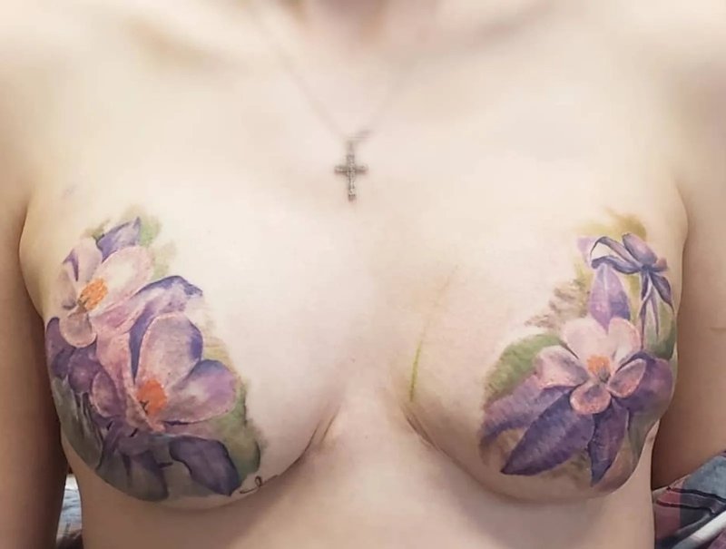 Тату груди