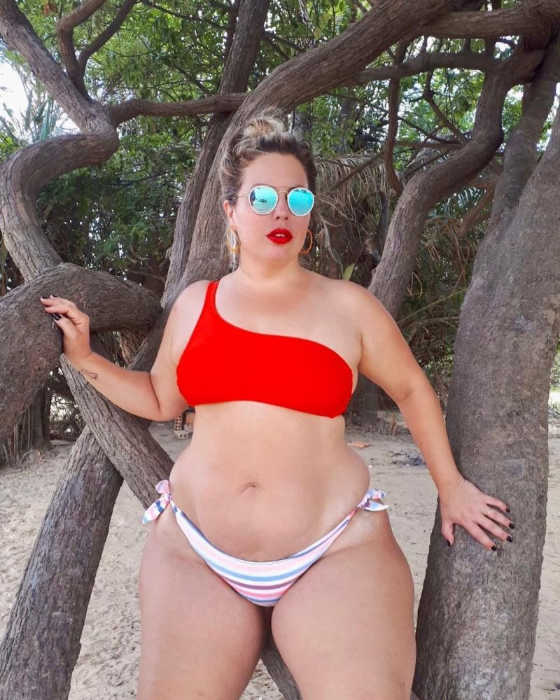 Флавия ласерда модель плюс сайз